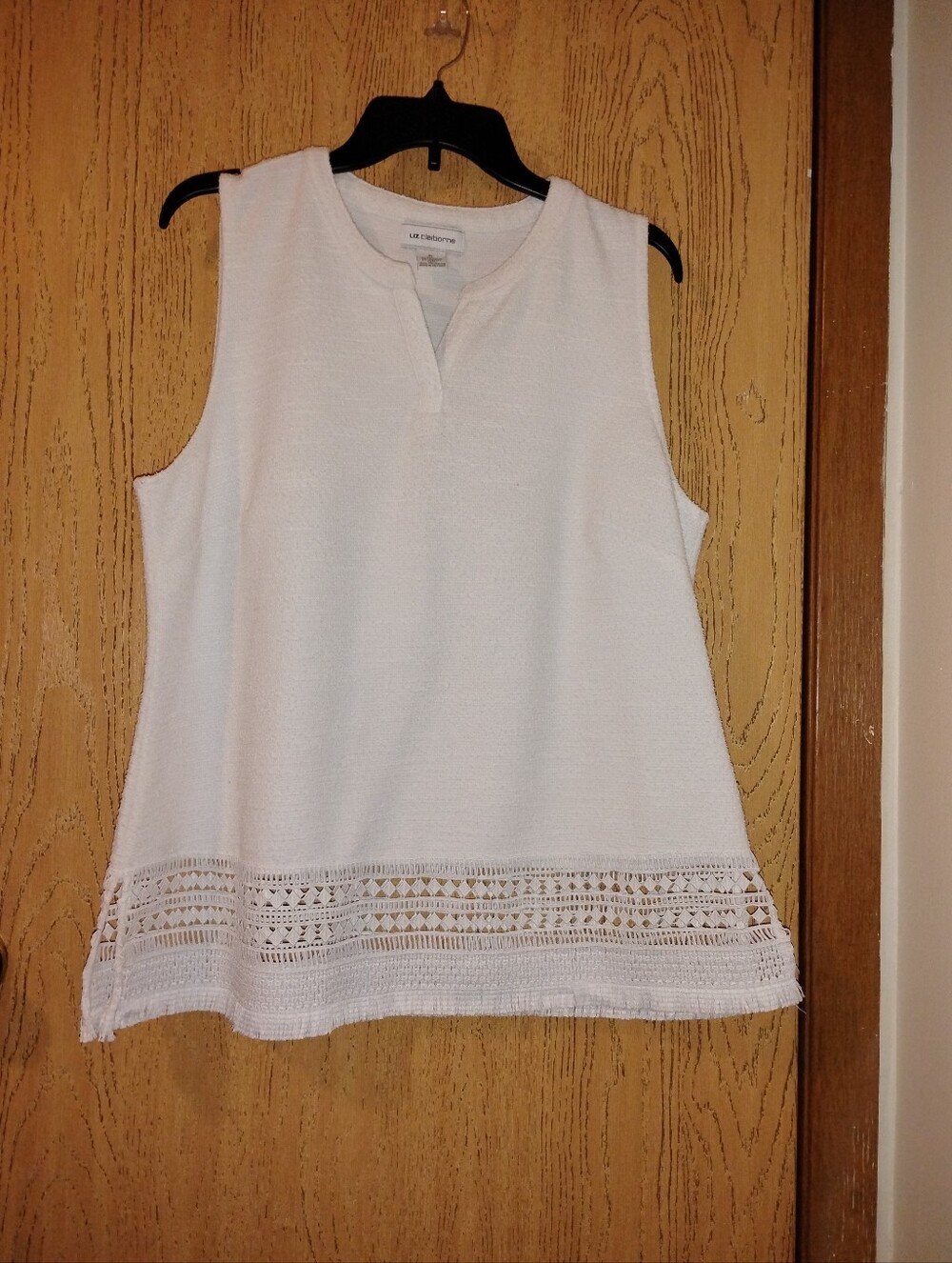 Liz Claiborne Sleeveless V-Neck Top / Blouse with Crochet Lace Hem Accent